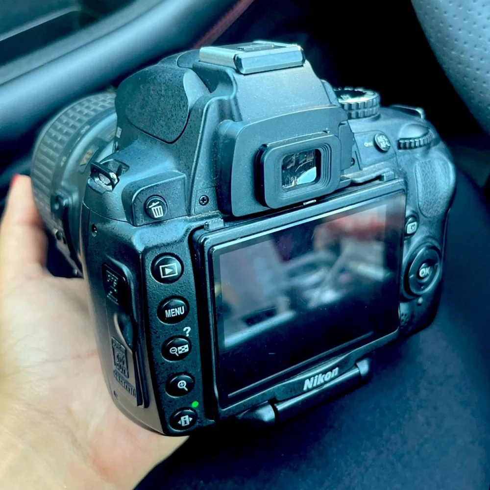 Nikon DX Camera - AF-S Nikkor 18-55mm